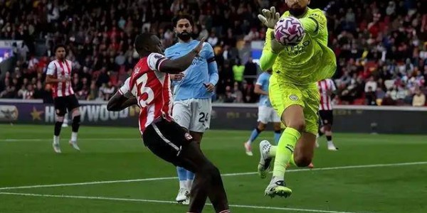 欧冠-比利亚雷亚尔VS曼城：天降门神，争冠之师又回来了