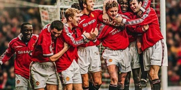 谁曾加冕欧洲三冠王？仅9队做到，大巴黎如愿，巴萨拜仁两度达成