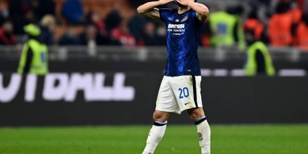 国米转会窗“忙碌不停歇”：25岁中场接替恰尔汗奥卢，曼城想要他