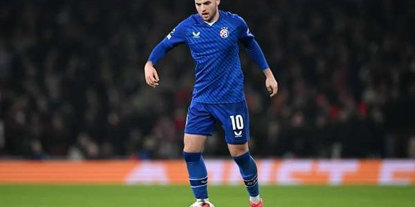 科莫接近以3000万欧元签下萨格勒布迪纳摩中场巴图里纳