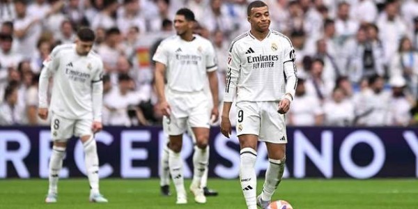 皇马首战临近！43岁阿隆索霸气训话：不跑动的，坐板凳等着