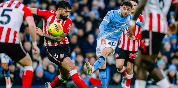 豪门悲喜夜：维拉2-1绝杀阿森纳 曼城3-0落后枪手2分 切尔西3轮不胜