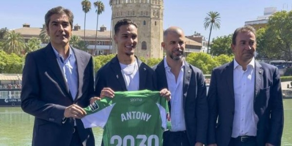 曼联有50%二转！世体：安东尼初始解约金5000万欧，最高6000万欧