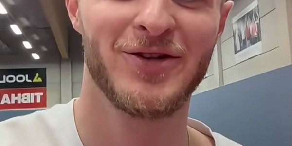 德甲首秀丢掉2分！多方都在为樊振东发声，吴敬平两次晒照支持