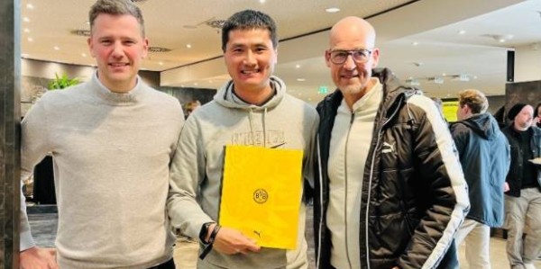 喜讯！德甲名帅成功通过竞聘来到山东队执教，鲁能球迷都欢迎他来