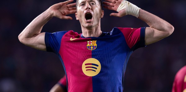 阿斯：受伤以及赛季后半段表现下滑，莱万可能错失西甲最佳射手奖